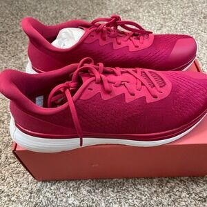 Lane-Eight men's the relay trainer size 10‎ New with box